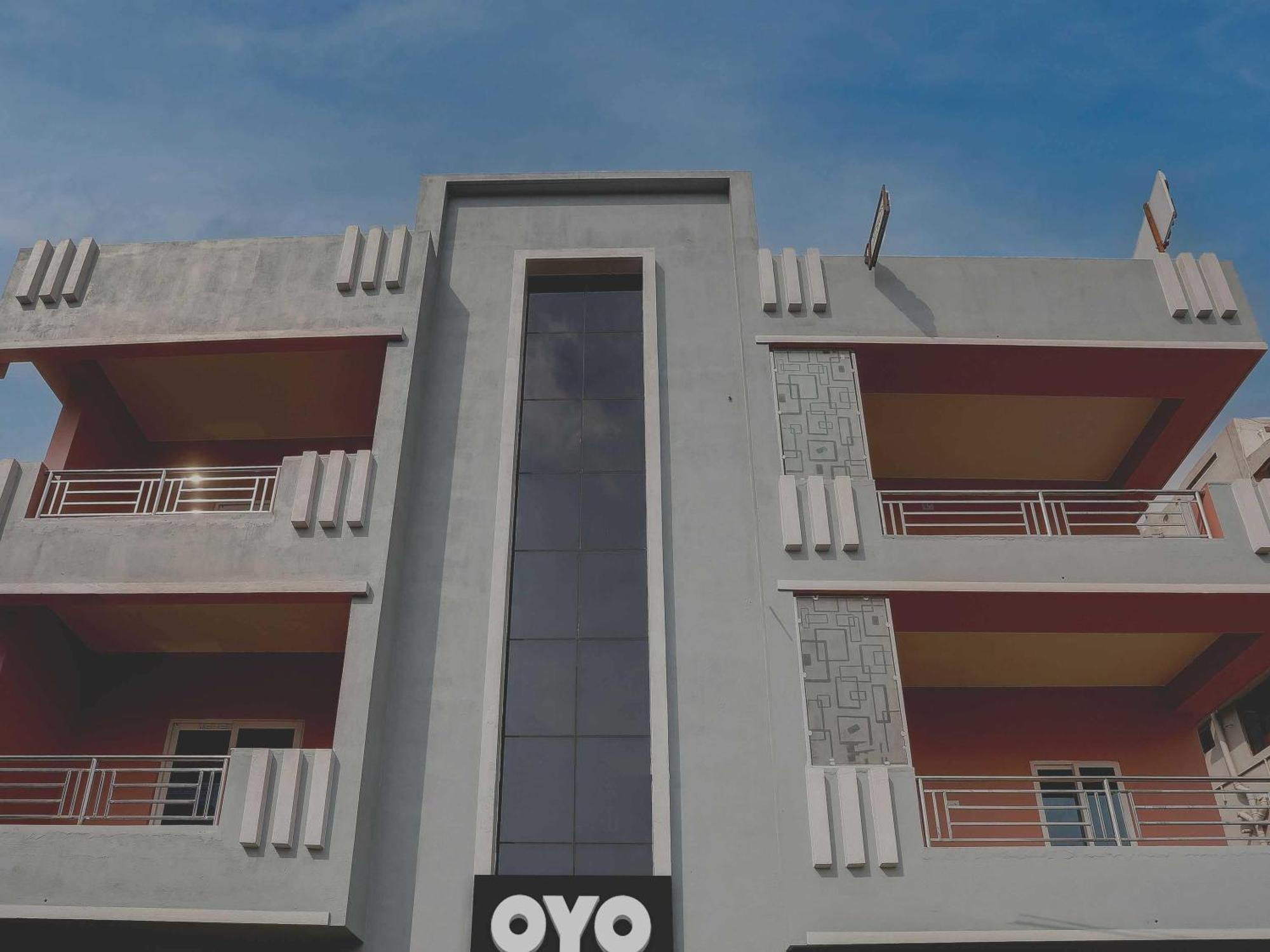 Hotel O Casa Midland Bhubaneswar Exterior photo